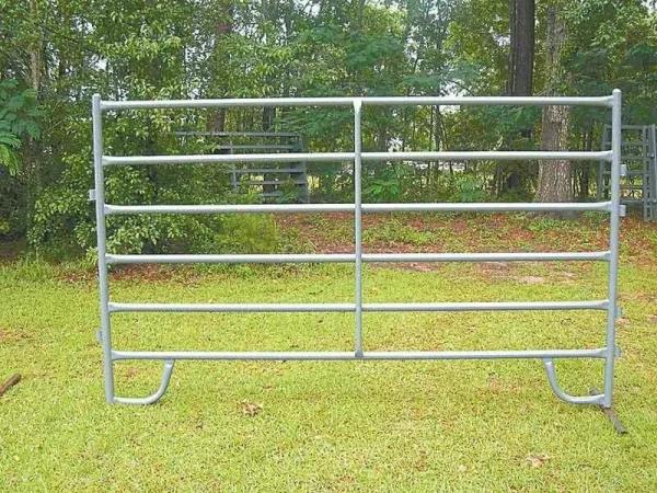 Horse Farm Metal 40mm Galvanization Corral Panel Fence