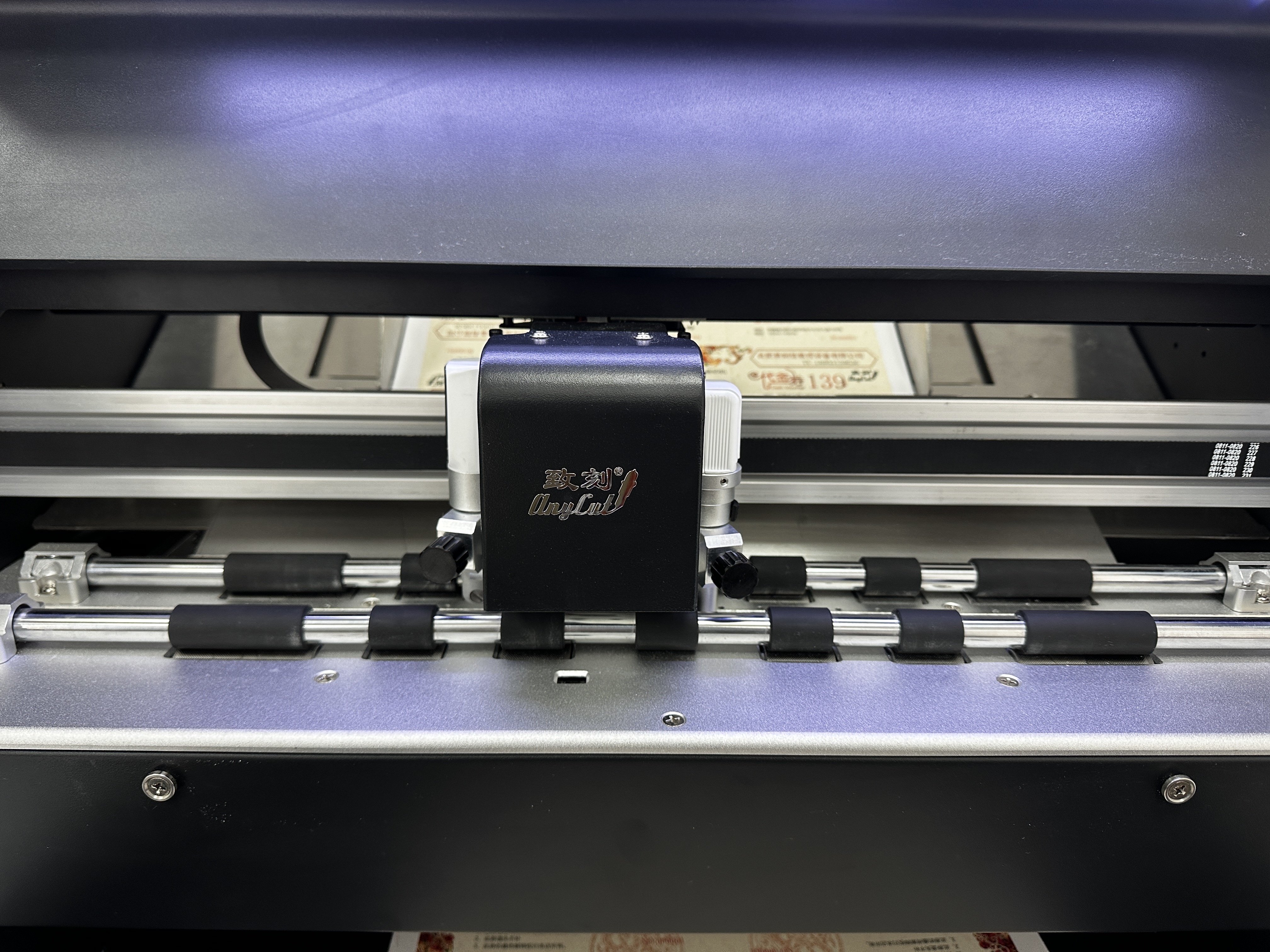 ZKSVD370BL-A-RL: Screen Auto Blade, Wheel Creaser & Auto-feeder. 1800mm/s Dual-head Cutter