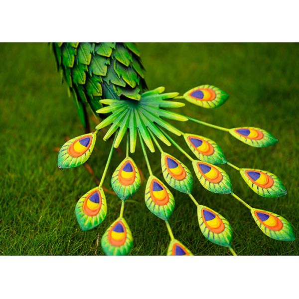 Украшение сада зеленого орнамента лужайки павлина металла современное животное