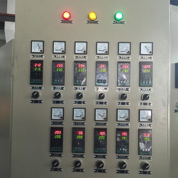 Industrial Plastic Waste Recycling Machine PP PE Wet Film Reprocess Customized Color