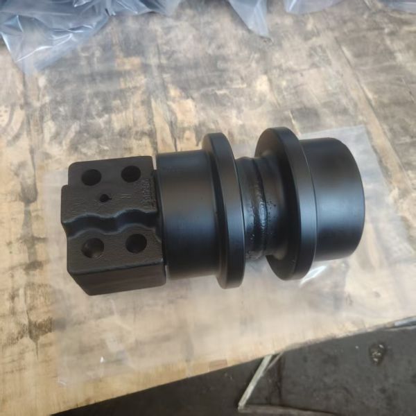 High-Quality Cost-Effective Carrier Rollers for KOMATSU PC200-7/PC210LC-7 (22U-30-00020, 22U-30-00021).