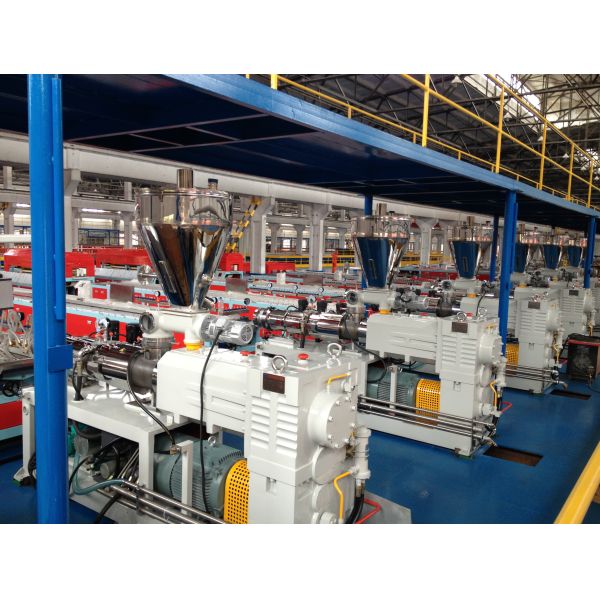 Powerful 37kW WPC Profile Decking Board Extrusion Line for Wood and Plastic