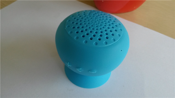 Mini sucking bluetooth speaker cheap mobile phone speaker music player
