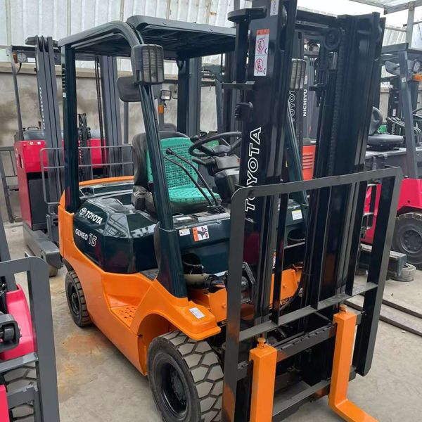 Fork Width 125 3m Lifting 2 Door Frame Japan Engine Diesel 10 Ton Forklift Truck