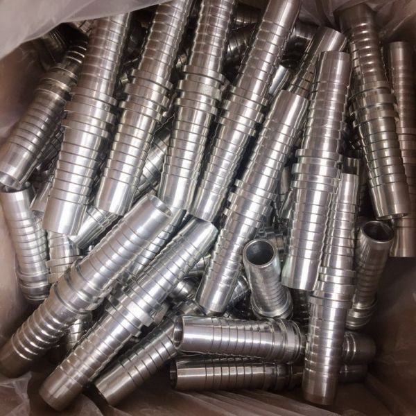 Место конической расточки штуцеры шланга Сокетлесс 74 градусов