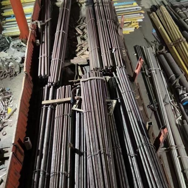 Горяче прокатаная черная поверхность 17-4PH 630 X20Cr13 431 X30Cr13 17-7PH круглый штанга из нержавеющей стали