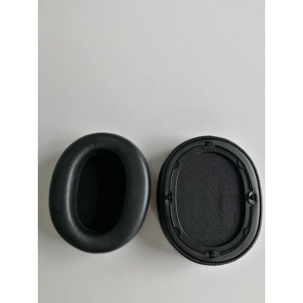 noise-canceling ear pad black colour accessories  for the headphone  wired earphones blue tooth headphone