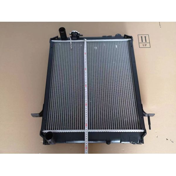 4HG1 Radiator 8971771931 NPR NQR Engine Cooling Parts Core Height 530mm Core Width 490mm Aluminum-Plastic Water Tank