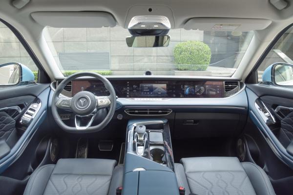 Sdqk Free Electric Vehicle Voyah Dreamer Dmi New Energy Vehicle