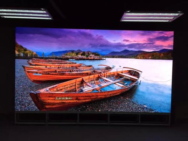 as telas conduzidas internas de 4K HD P2.5 enegrecem a microplaqueta de Epstar do original de SMD 3IN1 2121