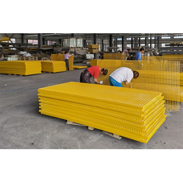 Corrosion Resistant FRP Car Washing Grating Molded Technique and Cutting Service