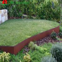 La bordure rouillée naturelle de pelouse de jardin en métal corten la frontière décorative en acier de paysage