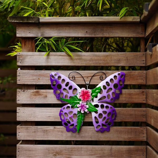 Lifelike Metal Butterfly Yard Art Recyclable Garden Statues Metal Multiple