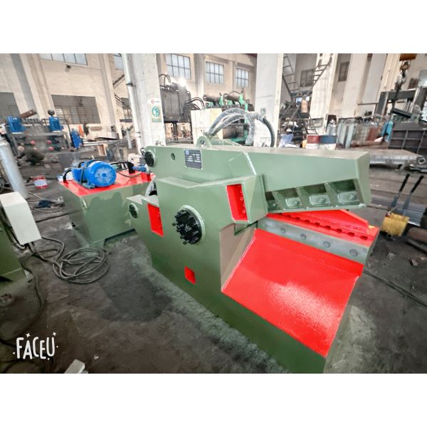 700mm Blade Hydraulic Alligator Shear Continuous Cutting Automatic