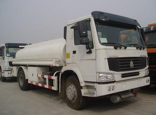 HOWO 4X2 10000 Liter(10M3) Fuel Tanker Truck