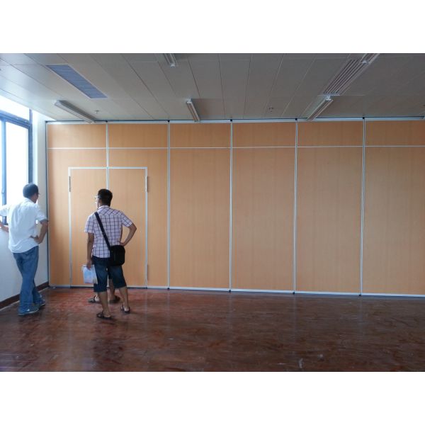 Коммерчески деревянные алюминиевые акустические рассекатели комнаты/разделы панели офиса складывая