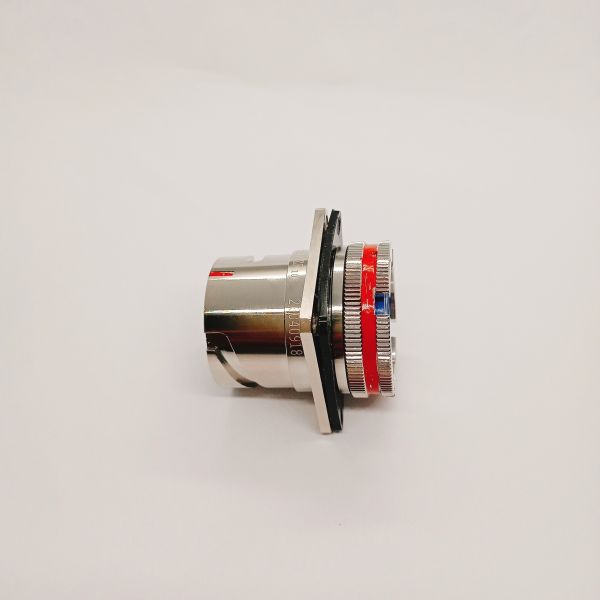 Y17 Series 12 Pin Bayonet Circular Connector with Gold-Plated Contacts and 1500V Withstand Voltage PCB Mount Socket