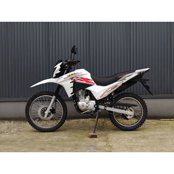 Durable Air-cooled Four-stroke 150cc Enduro Motorcycle Off Road Customized Dirt Bike Factory
