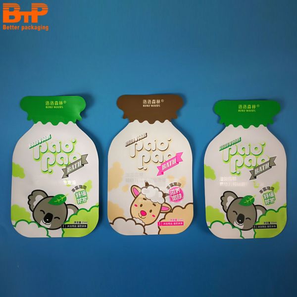 Custom Cute Cartoon Smiley Face Resealable Snack Pouch - Colorful Fun Packaging Bag for Candies & Snacks