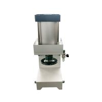 La coupe pneumatique de spécimen de machine de coupeur de spécimen témoin d'haltère meurent