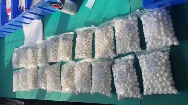 Moulin à billes bioinert à zirconium à broyer des billes de perles pour le matériel dentaire médical