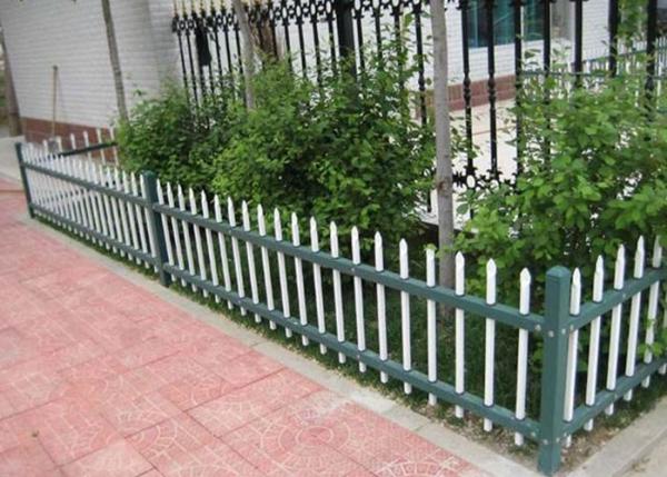 Powder Coated Metal Garden Fence Panels Decorative With 0.3-6m Length