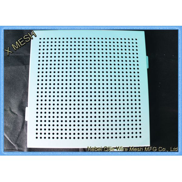 Powder Coated Perforated Metal Sheet Staggered Round Punched Customized Length