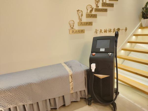 Skin Rejuvenation Laser Hair Removal Machine Custom Logo 10.4 Inch Touch Screen