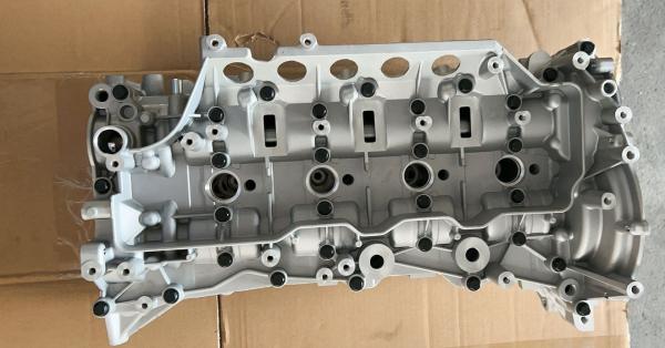 Assemblage complet de la tête de cylindre 908526 7701479110 110417248R pour la Renault MEGANE M9R610 M9R615 M9R786 M9T