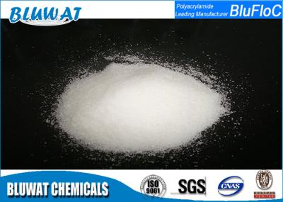 Pó granulado esbranquiçado do floculante aniónico do Homopolymer do Polyacrylamide
