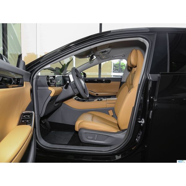 Leapmotor C01 2024 Retail Ride-On Electrical EV Automobile Passenger Car Energy Vehicle
