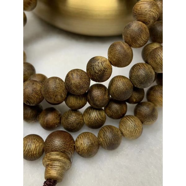 Square Agarwood Meditation Beads Durable Natural Scented Prayer Mala Beads for Spiritual Healing and Mindfulness Practice