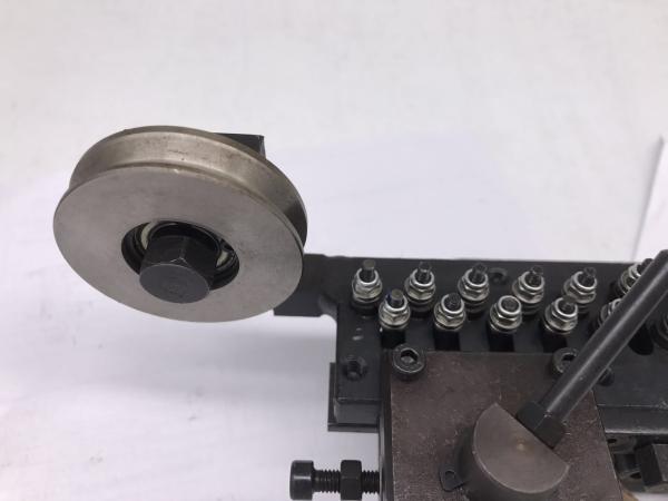 High speed Wire Straightener Machine Rotary Steel 0.1-0.2 mm line 24 roller