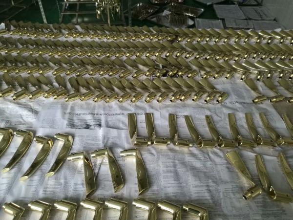 Equipamento de aço inoxidável do revestimento de vácuo da dobradiça de porta PVD do puxador da porta da grande capacidade para a cor do ouro de Rosa do ouro