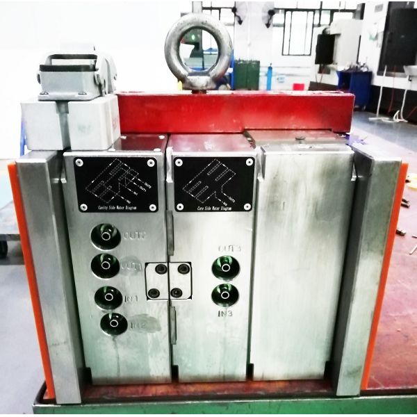 2738 PSV 5G Wireless Router Enclosure Injection Moulding Tooling