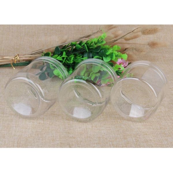 Сухие опарникы прозрачной пластмассы упаковки еды освобождают пластичный цилиндр с алюминиевой тягой - крышку кольца