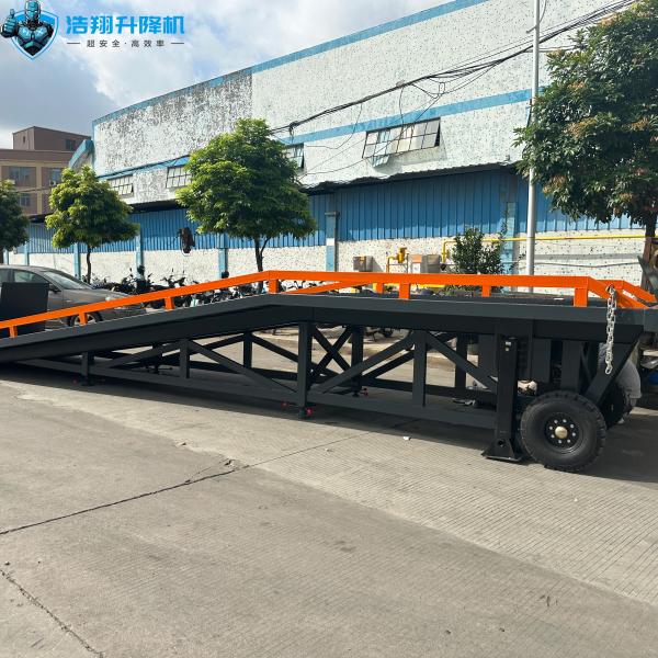Adjustable Hydraulic Anti-skid Unloading Mobile Warehouse Dock Portable Ramp For Container Loading