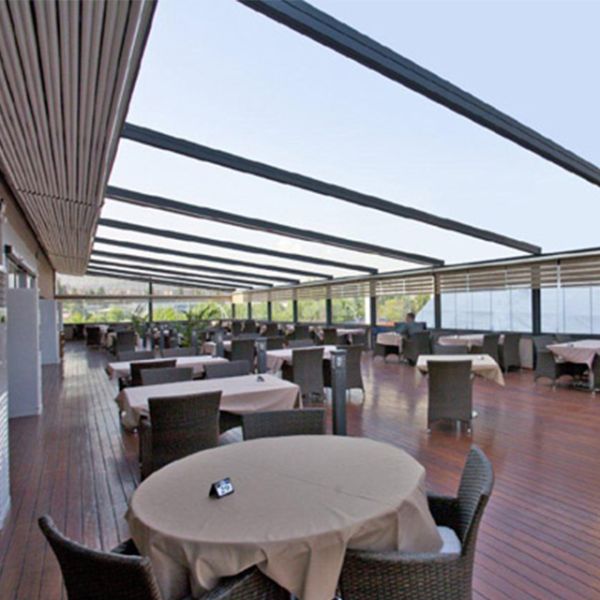 Крыша патио Freestanding лезвия 150mm алюминиевая Louvered Retractable