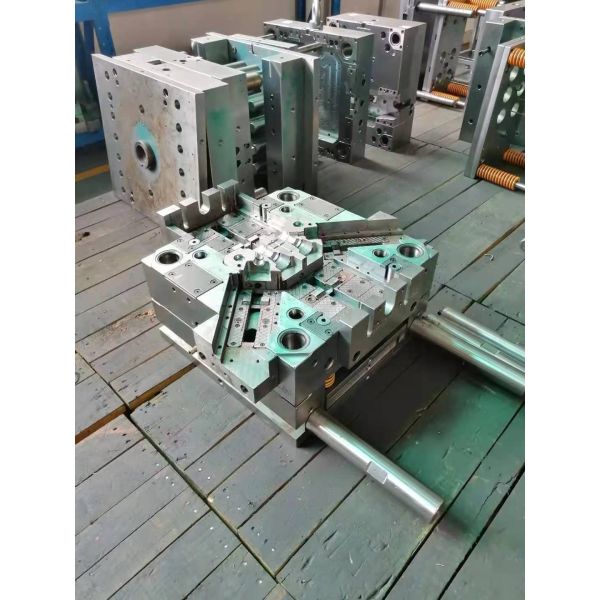 Yudo Hot Runner NAK80 PP Plastic Injection Molding