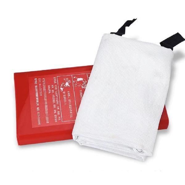 Non Toxic Emergency Fire Blanket 1.5x1.5m Fire Resistant Blanket For F Class Fires