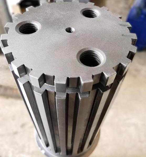 Custom Made Spline Gear Shaft with Cylindrical Gear Profile and Spline Milling and Grinding