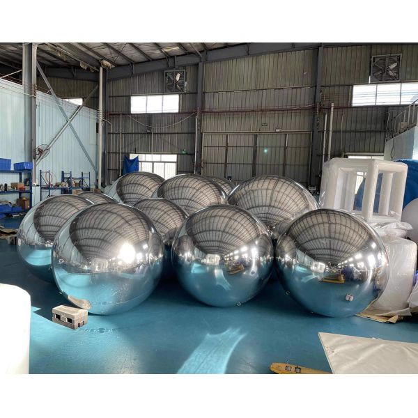 Свадебная сцена Серебряное зеркало Сферные шары Дискотеки Красочное украшение Надувный зеркальный шар для рекламы