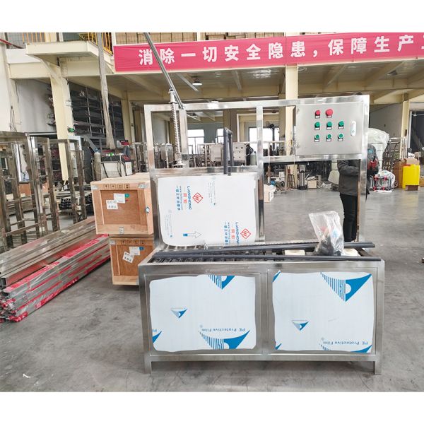 2 Gallon 5 Gallon Bucket Water Washing And Filling Machine For Water Production