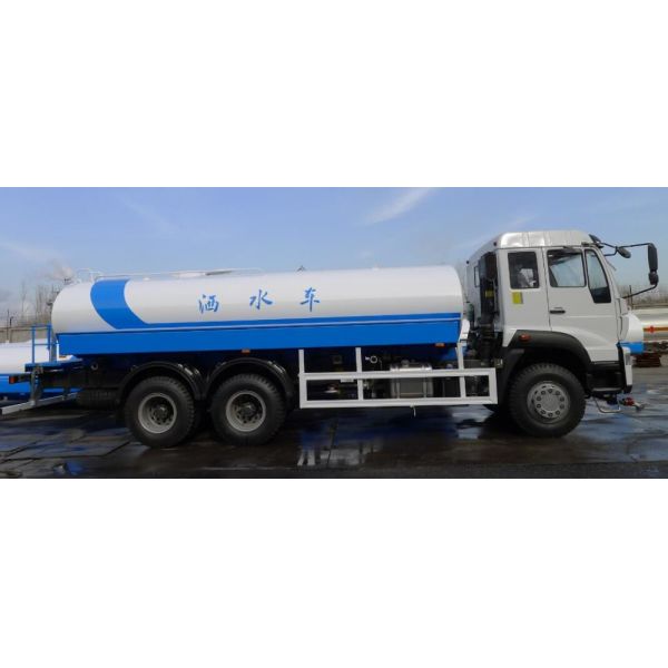 SINOTRUK HOWO 6x4 LHD/RHD road sprinkler water bowser tanker trucks for sale