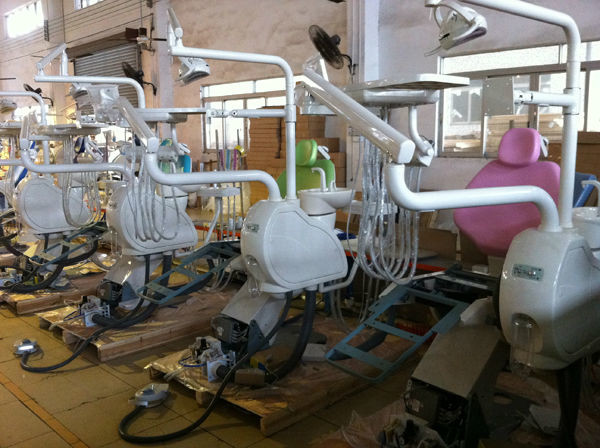 Grounded Type Dental Chair Unit With 10 Bulbs Switch LED Lamp FDA Certification