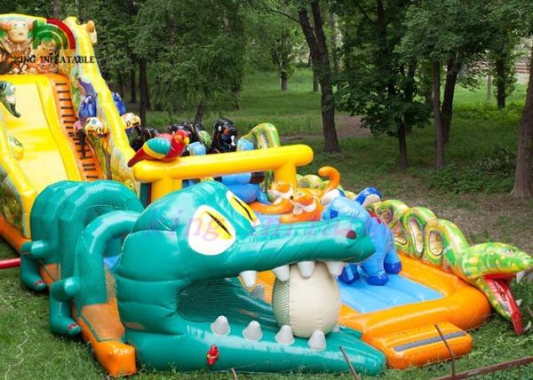 野生色の多目的爆発の公園/ジャングルの主題ポリ塩化ビニールのコンボの遊園地