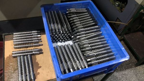 CNC винта сверла нержавеющей стали небольшого диаметра 304 подвергал части механической обработке для машинного оборудования еды