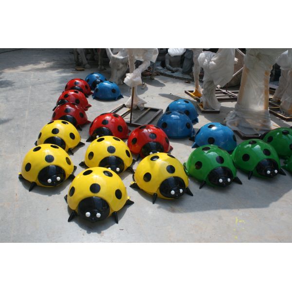 Outdoor Resin Animal Sculpture Seven Star Ladybird Color Custom