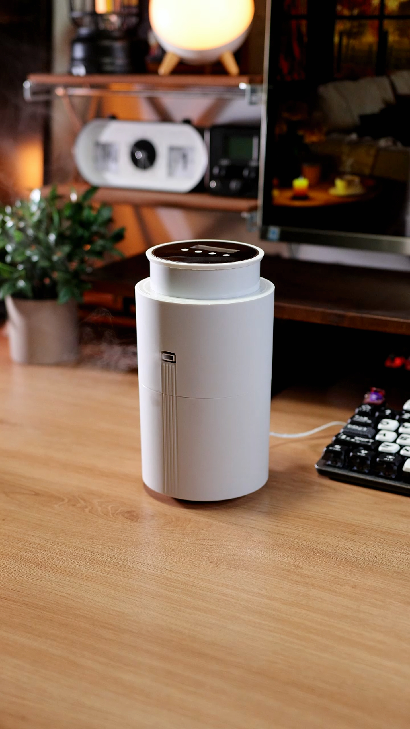 10W Commercial Aroma Diffuser with 400ml Oil Bottle 500m³ Coverage and <38dB Ultra-Quiet Operation for Hotels