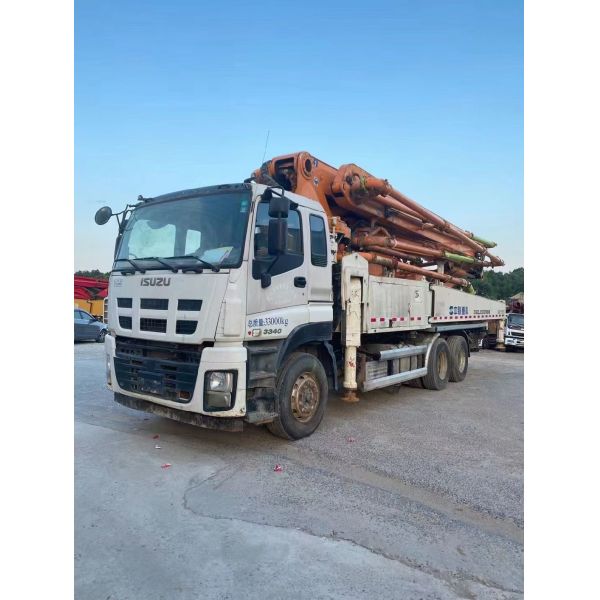 Послепродажное обслуживание Zoomlion 47m Batching Plate Track Mounted Pump Second Pump Truck